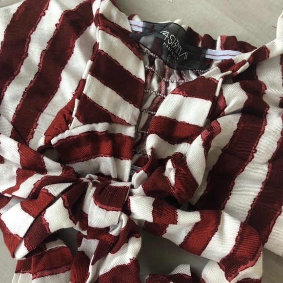 ⚡️ Super cute crop top ⚡️✨ - Picture 6 of 7